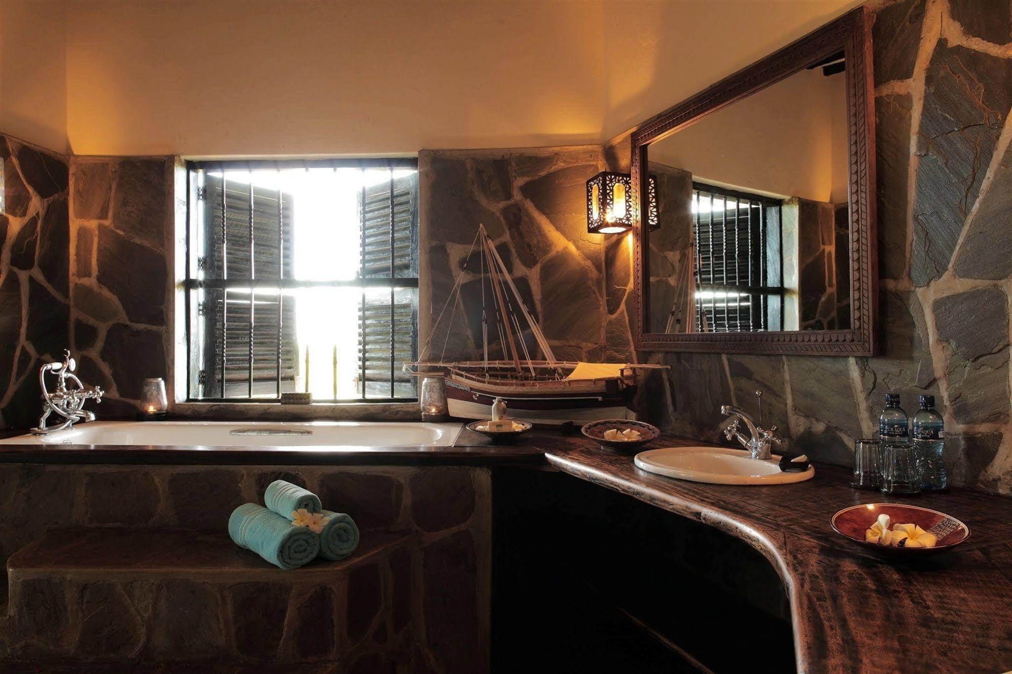 Kinondo Kwetu Hotel Diani Beach Exterior photo