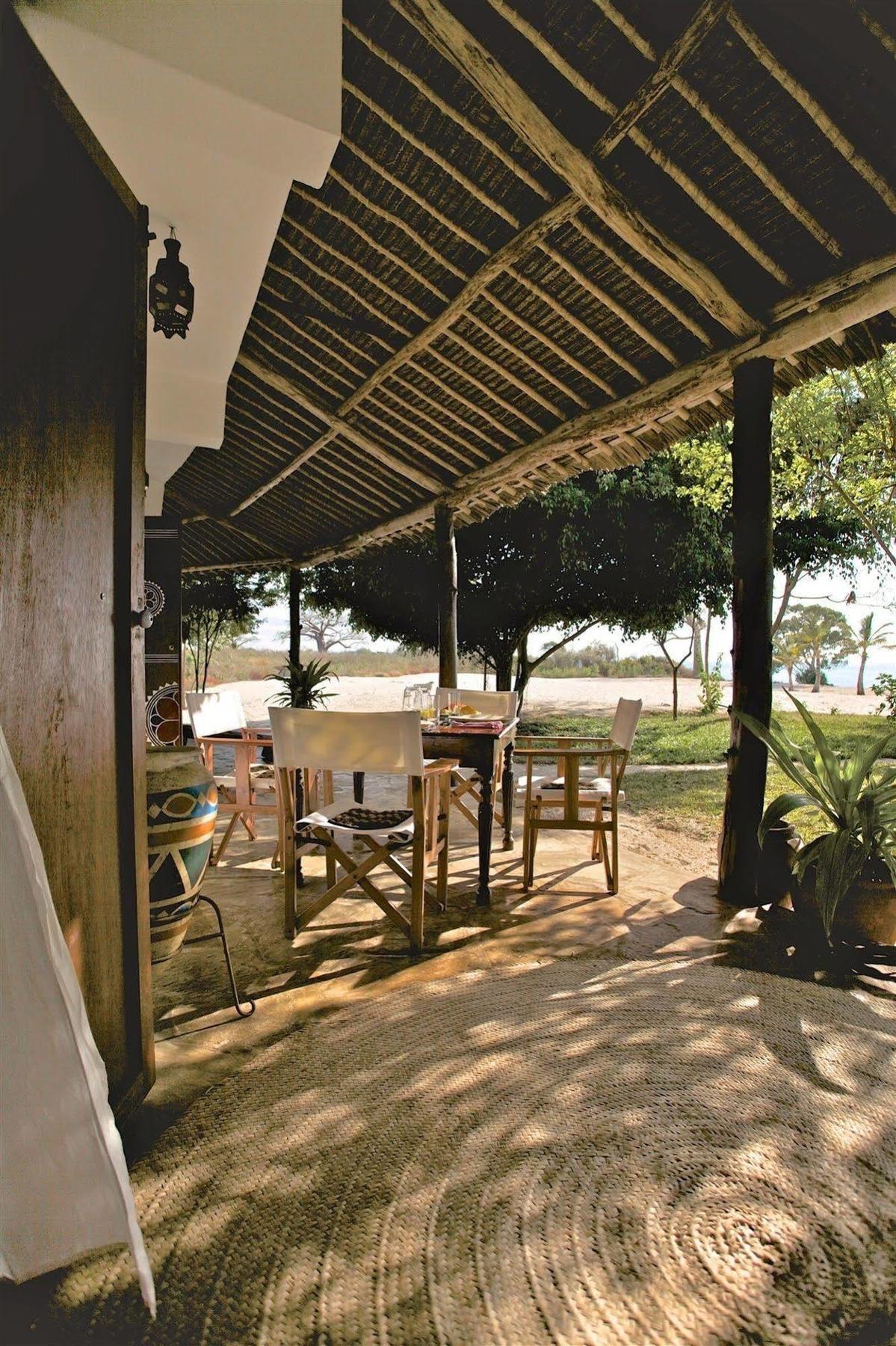 Kinondo Kwetu Hotel Diani Beach Exterior photo